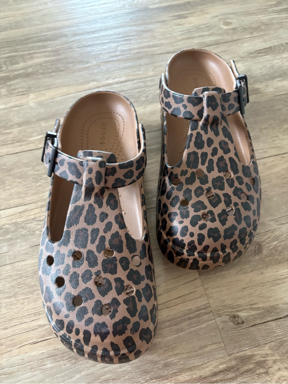 CROCS Leopard Print Clog Mules - Brown/Tan